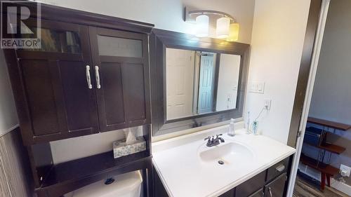 9212 76 Street, Fort St. John, BC - Indoor Photo Showing Bathroom