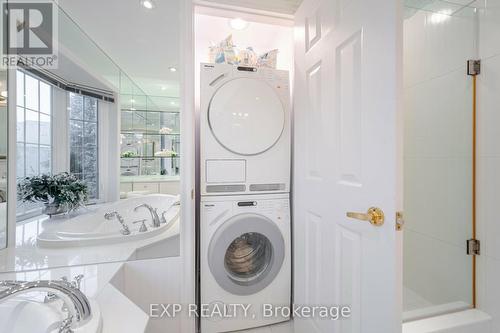 69 Kirkhill Pl, Vaughan, ON - Indoor Photo Showing Laundry Room