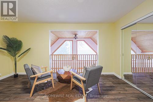 128 Moores Beach Rd, Georgina, ON - Indoor Photo Showing Other Room