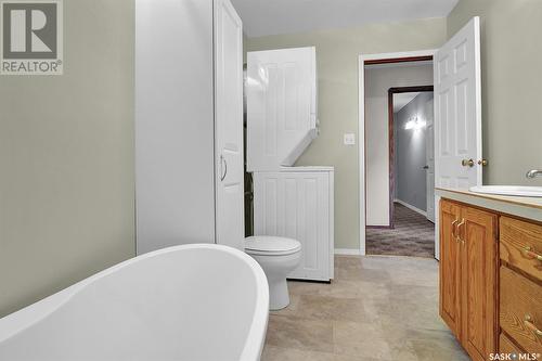 183 Poplar Lane, Wee Too Beach, SK - Indoor Photo Showing Bathroom
