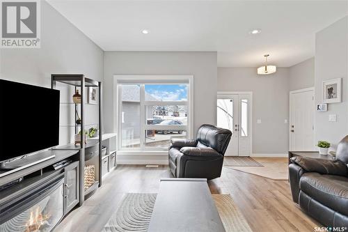 231 Childers Cove, Saskatoon, SK - Indoor Photo Showing Living Room