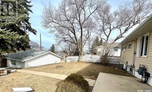 288 13Th Avenue Ne, Swift Current, SK - Outdoor