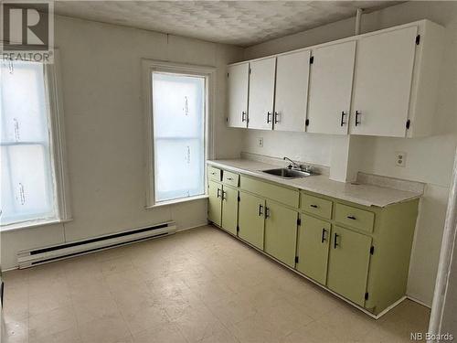 152 Douglas Avenue, Saint John, NB - Indoor Photo Showing Kitchen