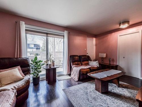 Cuisine - 485  - 489 Rue Belval, Mont-Saint-Hilaire, QC - Indoor Photo Showing Kitchen