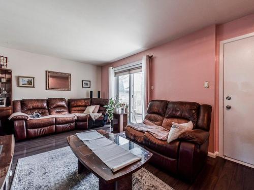 Salon - 485  - 489 Rue Belval, Mont-Saint-Hilaire, QC - Indoor Photo Showing Living Room