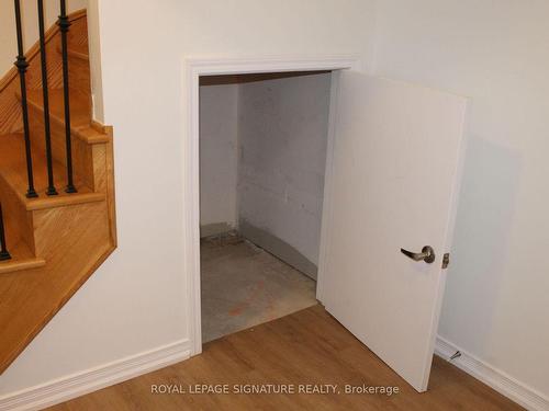 70-28 Fieldway Rd, Toronto, ON - Indoor Photo Showing Other Room