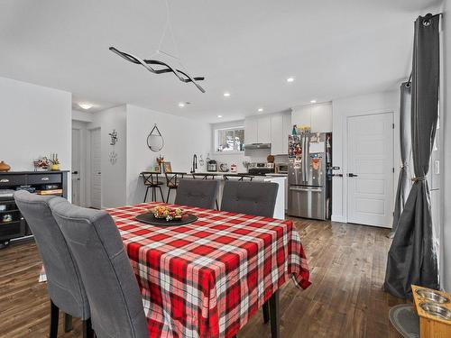 Dining room - 6 Ch. Des Coeurs-Saignants, Val-Des-Monts, QC - Indoor