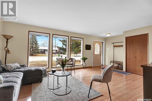 34 Blue Sage Drive, Moose Jaw, SK - Indoor Photo Showing Living Room