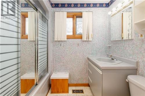 417 Mclaughlin Rd, Moncton, NB - Indoor Photo Showing Bathroom