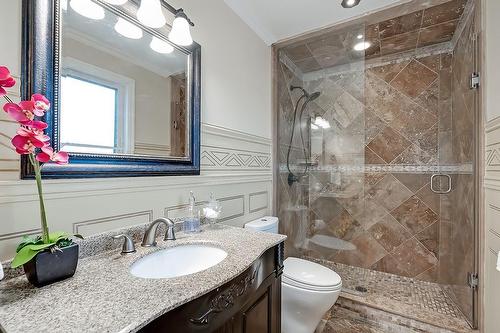 1557 Princeton Crescent, Oakville, ON - Indoor Photo Showing Bathroom