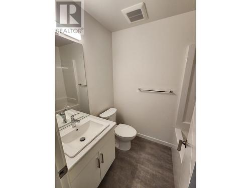 2345 Butt Road Unit# 304, West Kelowna, BC - Indoor Photo Showing Bathroom