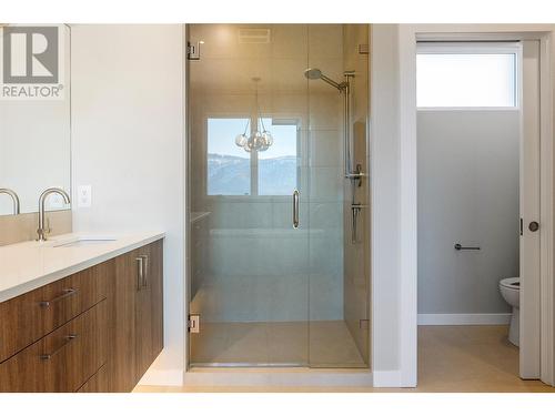 3313 Aspen Lane, Kelowna, BC - Indoor Photo Showing Bathroom