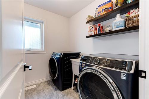 121 Daugaard Avenue, Paris, ON - Indoor Photo Showing Laundry Room