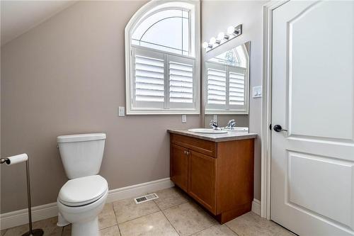 4979 Merritt Road N, Beamsville, ON - Indoor Photo Showing Bathroom