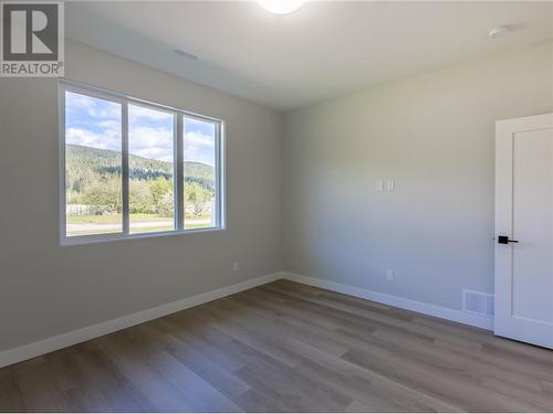 602 Nighthawk Avenue, Vernon, BC - Indoor Photo Showing Laundry Room