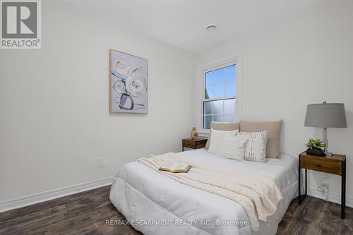 15 Shakespeare Avenue, St. Catharines, ON - Indoor Photo Showing Bedroom