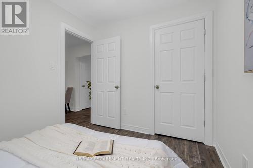 15 Shakespeare Avenue, St. Catharines, ON - Indoor Photo Showing Bedroom