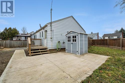 15 Shakespeare Ave, St. Catharines, ON - Outdoor