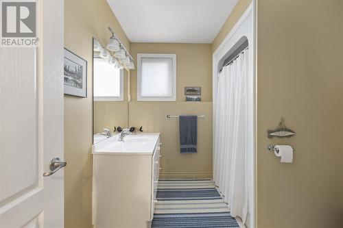 1280 Queen St E, Sault Ste. Marie, ON - Indoor Photo Showing Bathroom