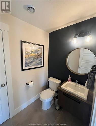 109 Melanie St, Dieppe, NB - Indoor Photo Showing Bathroom