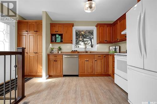 1327 Warner Street, Moose Jaw, SK - Indoor Photo Showing Kitchen With Double Sink