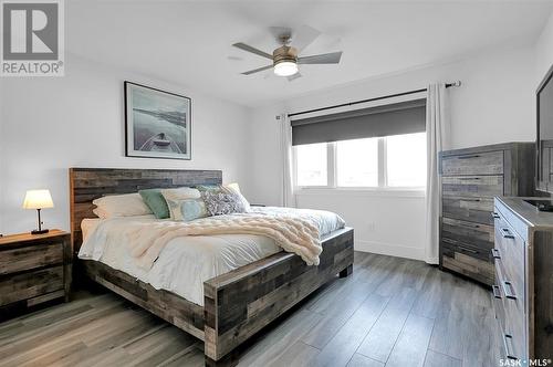 1037 Maplewood Drive, Moose Jaw, SK - Indoor Photo Showing Bedroom