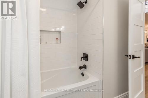 5890 Old Mill Rd, Essa, ON - Indoor Photo Showing Bathroom