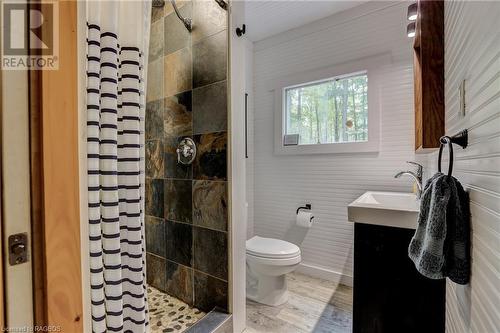 149 Tammy'S Cove Road, Miller Lake, ON - Indoor Photo Showing Bathroom