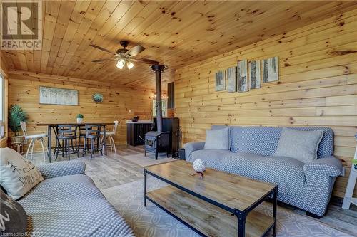 149 Tammy'S Cove Road, Miller Lake, ON - Indoor Photo Showing Living Room