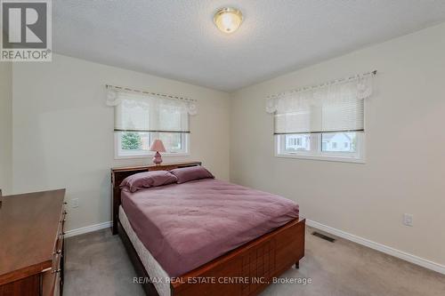 136 Parkview Circ, Wellington North, ON - Indoor Photo Showing Bedroom