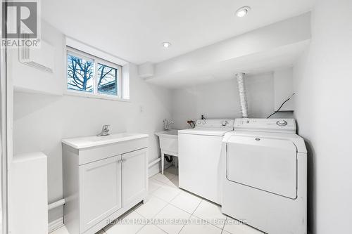871 Upper Wellington St E, Hamilton, ON - Indoor Photo Showing Laundry Room