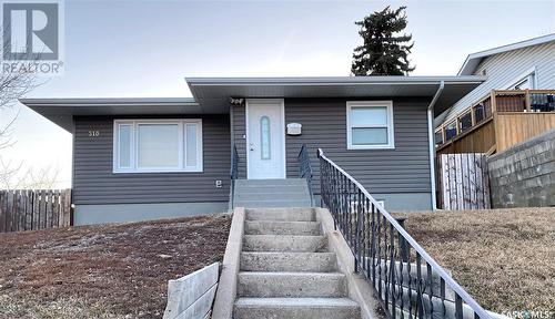 310 3Rd Avenue Nw, Swift Current, SK - Outdoor