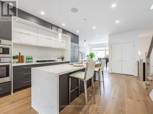 196 Audrey Avenue, Toronto (Birchcliffe-Cliffside), ON - Indoor Photo Showing Kitchen With Upgraded Kitchen