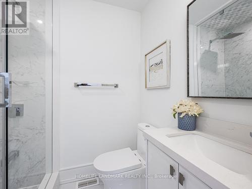 196 Audrey Avenue, Toronto (Birchcliffe-Cliffside), ON - Indoor Photo Showing Bathroom