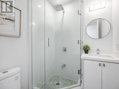 196 Audrey Avenue, Toronto (Birchcliffe-Cliffside), ON - Indoor Photo Showing Bathroom