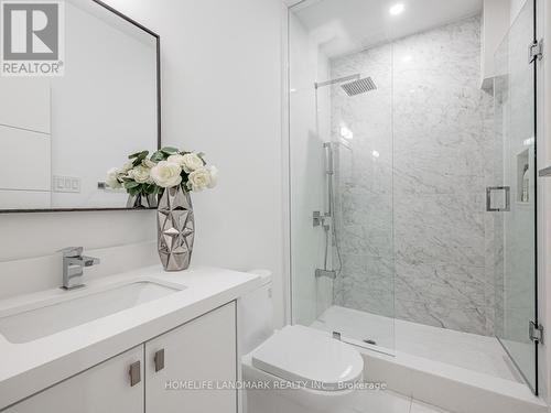 196 Audrey Avenue, Toronto (Birchcliffe-Cliffside), ON - Indoor Photo Showing Bathroom