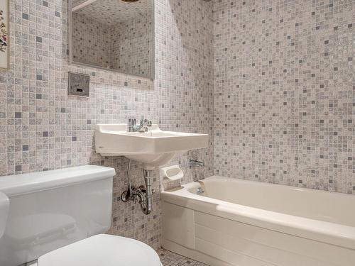 Bathroom - 1509 Rue Pamphile-Le May, Québec (Sainte-Foy/Sillery/Cap-Rouge), QC - Indoor Photo Showing Bathroom