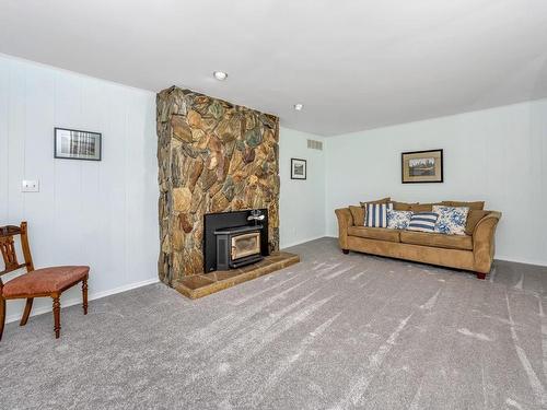 7996 Greendale Rd, Lake Cowichan, BC - Indoor With Fireplace