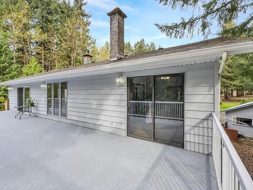 7996 Greendale Rd, Lake Cowichan, BC - Outdoor With Exterior