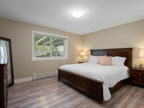 1782 Latimer Rd, Nanaimo, BC - Indoor Photo Showing Bedroom