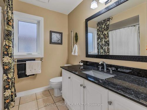 83 Longwood Ave, Richmond Hill, ON - Indoor Photo Showing Bathroom
