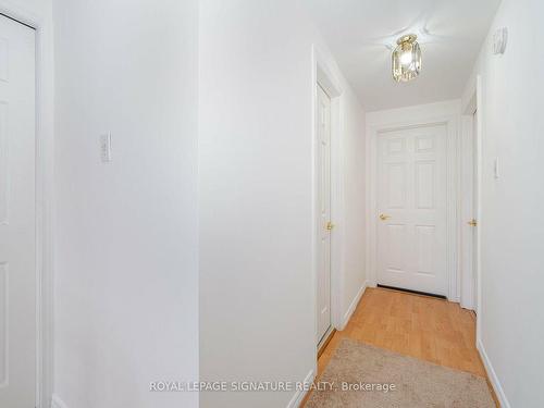 9-2380 Bromsgrove Rd, Mississauga, ON - Indoor Photo Showing Other Room