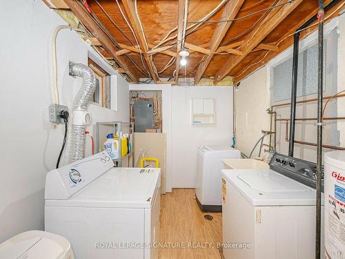 9-2380 Bromsgrove Rd, Mississauga, ON - Indoor Photo Showing Laundry Room