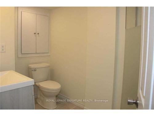 L5-496 Horner Ave, Toronto, ON - Indoor Photo Showing Bathroom