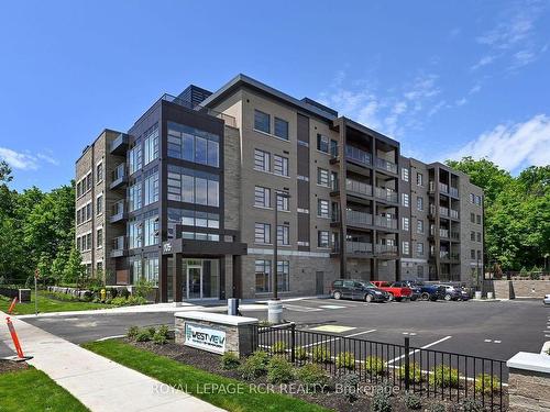 107-105 Spencer Ave, Orangeville, ON - Outdoor With Balcony With Facade