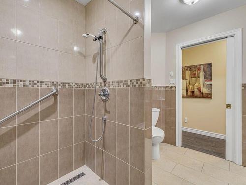 Salle de bains - 7680 Boul. De L'Ormière, Québec (Les Rivières), QC - Indoor Photo Showing Bathroom