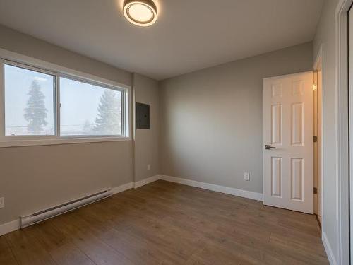 647/649 Reemon Drive, Kamloops, BC - Indoor Photo Showing Other Room