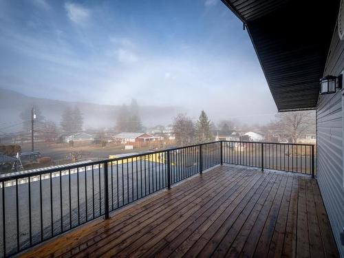 647/649 Reemon Drive, Kamloops, BC - Outdoor With Exterior