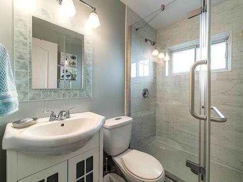 Salle de bains - 7495 Ch. Wavell, Côte-Saint-Luc, QC - Indoor Photo Showing Bathroom