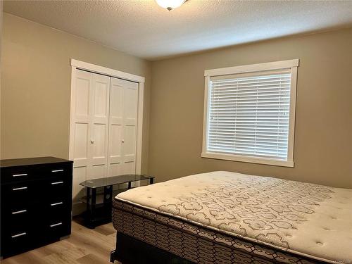 406 Alpen Way, Nanaimo, BC - Indoor Photo Showing Bedroom